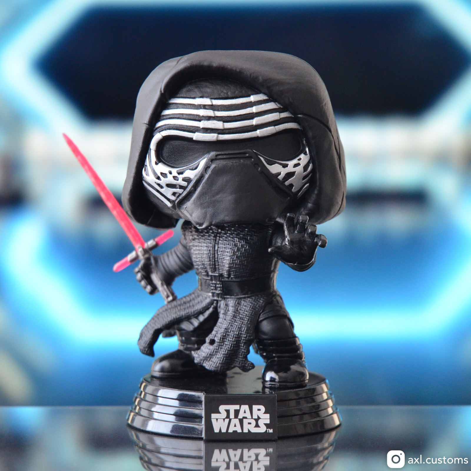 Zoom Hooded Masked Kylo Ren Rise of the Resistance - Holographic Rey, Poe Dameron, First Order R5 Droid & Kylo Ren Custom Funko Pop