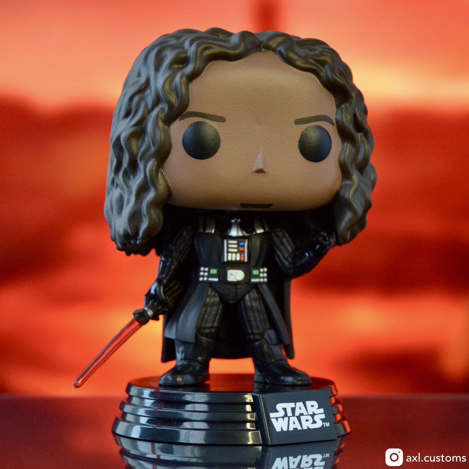 Zoom Étoile Noire - Luv Resval (Dark Vador) Custom Funko Pop